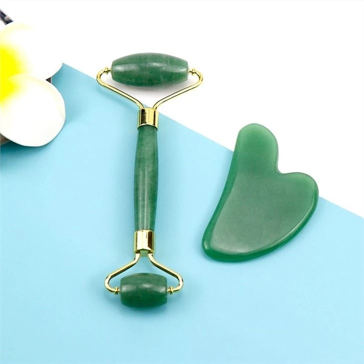 face roller with spikes benefits