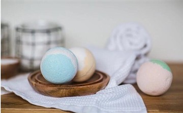 Apa yang Harus Dilakukan Dengan Bom Mandi Kedaluwarsa
