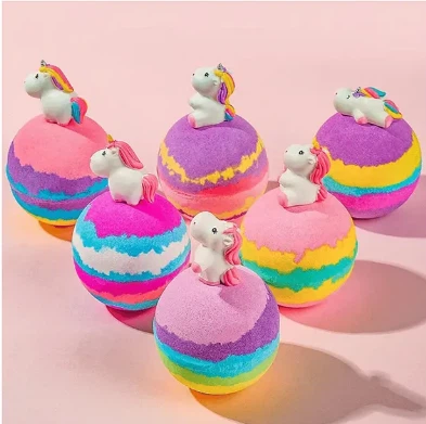 Bom mandi dengan unicorn di dalam